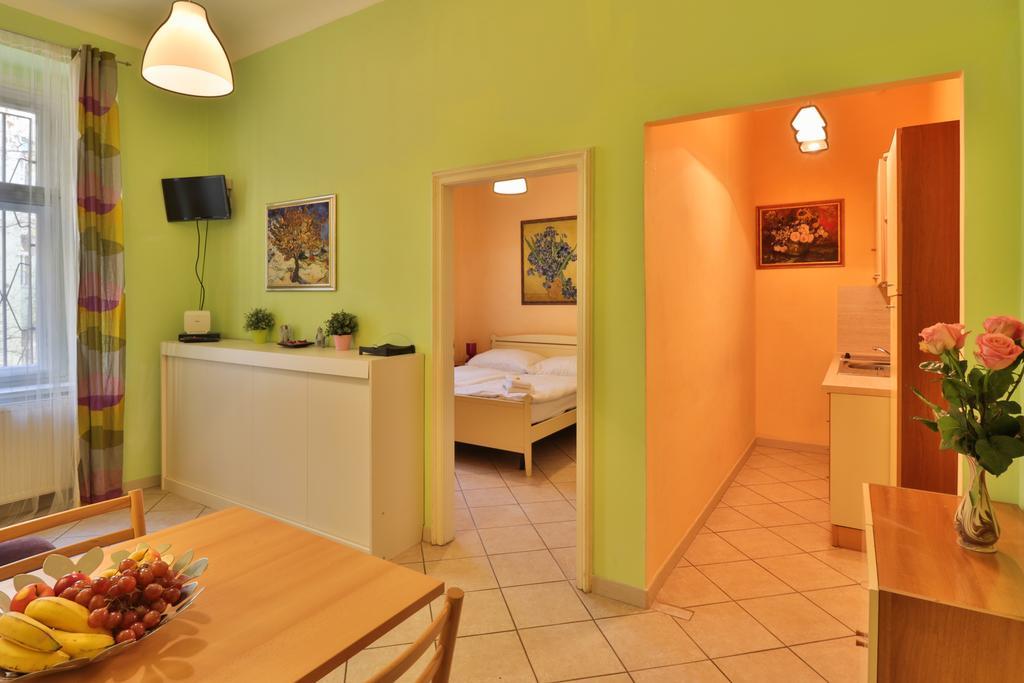 Apartment Na Kozacce 6 Praag Kamer foto