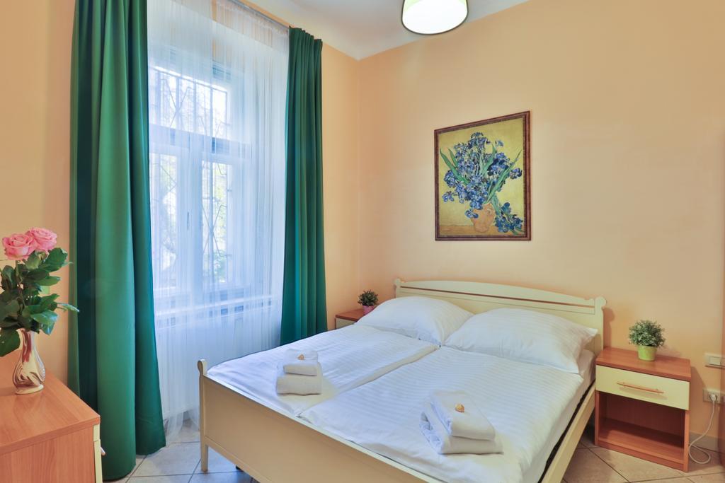 Apartment Na Kozacce 6 Praag Kamer foto