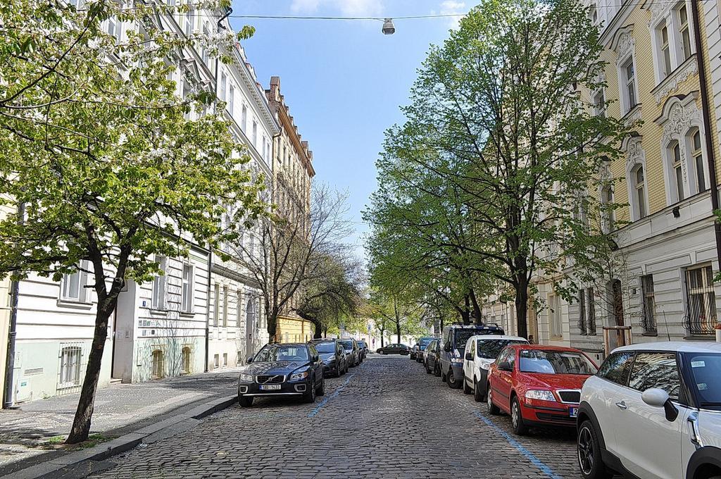 Apartment Na Kozacce 6 Praag Buitenkant foto