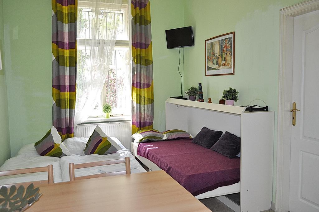 Apartment Na Kozacce 6 Praag Buitenkant foto