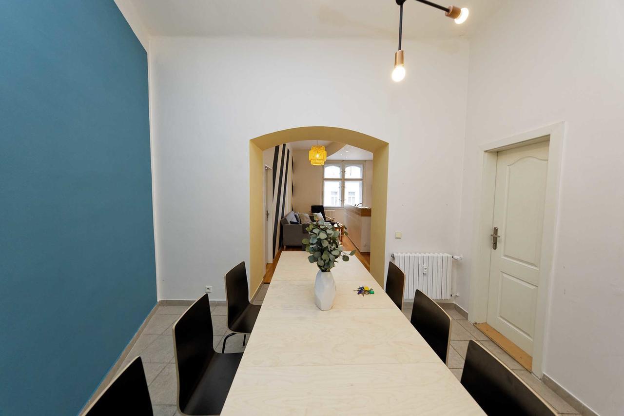 Apartment Na Kozacce 6 Praag Buitenkant foto