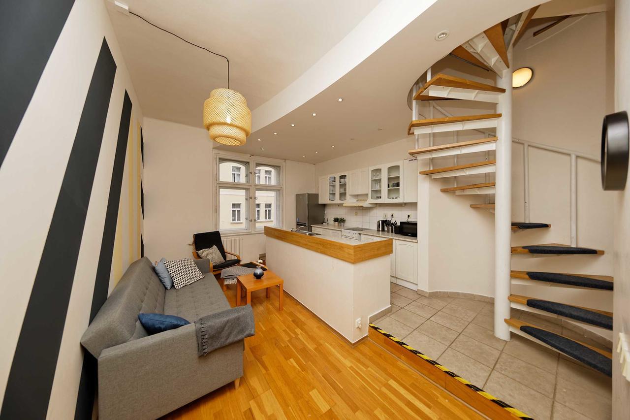 Apartment Na Kozacce 6 Praag Buitenkant foto